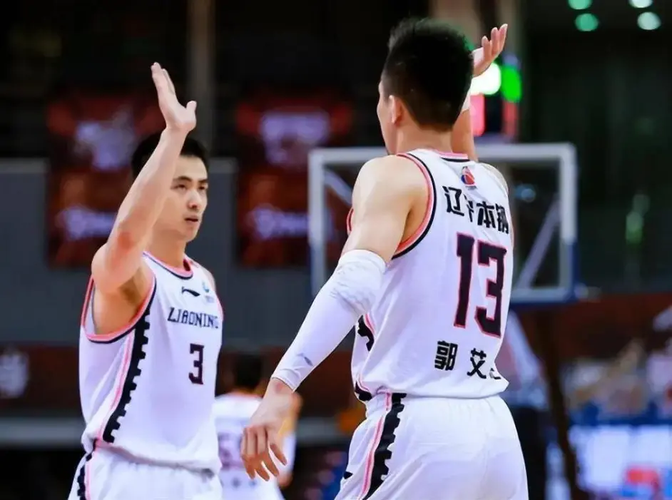 九游娱乐-赛后体能课后，新疆广汇战术微调备战CBA季后赛，更衣室稳定，医务组通报恢复的简单介绍